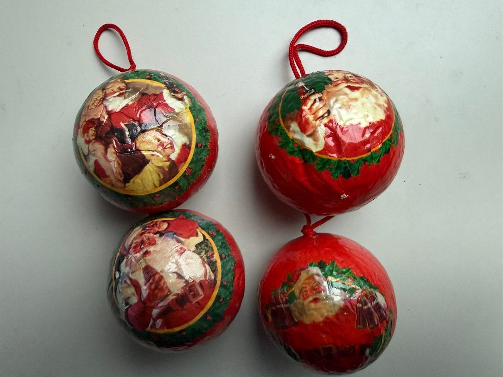 4 vintage kerstballen Coca-Cola van papier-maché., Ophalen of Verzenden, Zo goed als nieuw