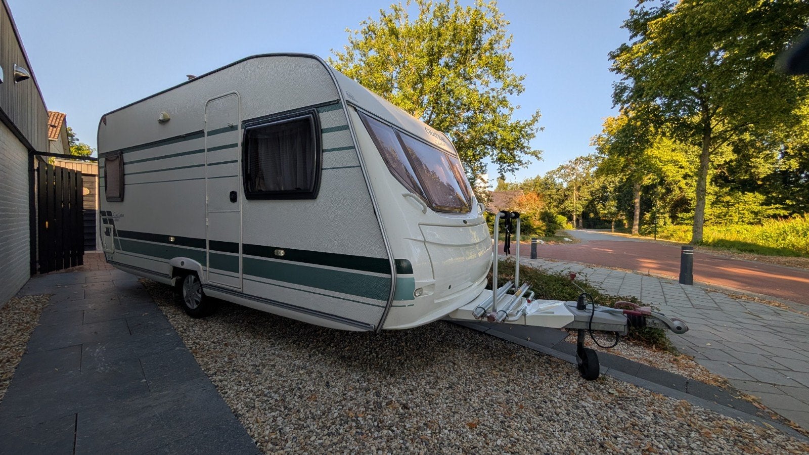 CHATEAU CALISTA 450 MET MOVER, VOORTENT, 2005, Caravans en Kamperen, Chateau, Rondzit, 750 - 1000 kg, Particulier