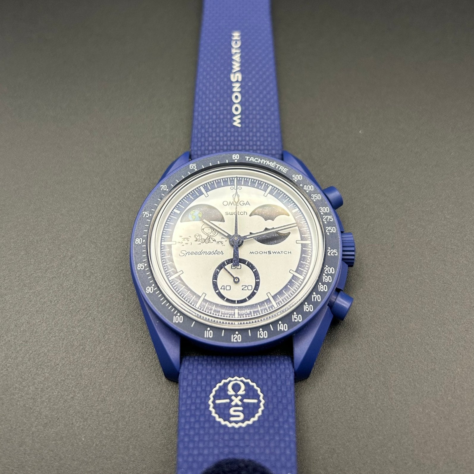 Omega x Swatch, mission to earthphase moonshine gold, Kunststof, Polshorloge, Swatch, Kunststof