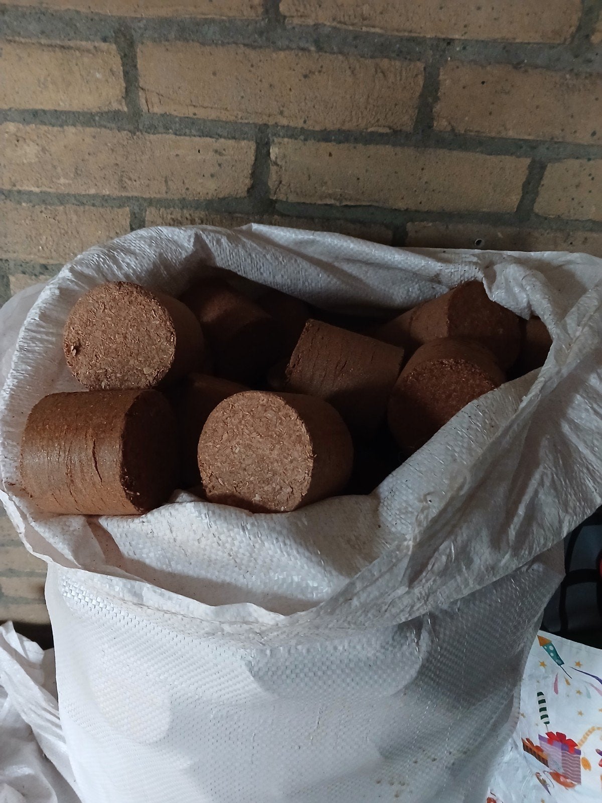 eiken Brikketten  geperst, Minder dan 3 m³, Ophalen