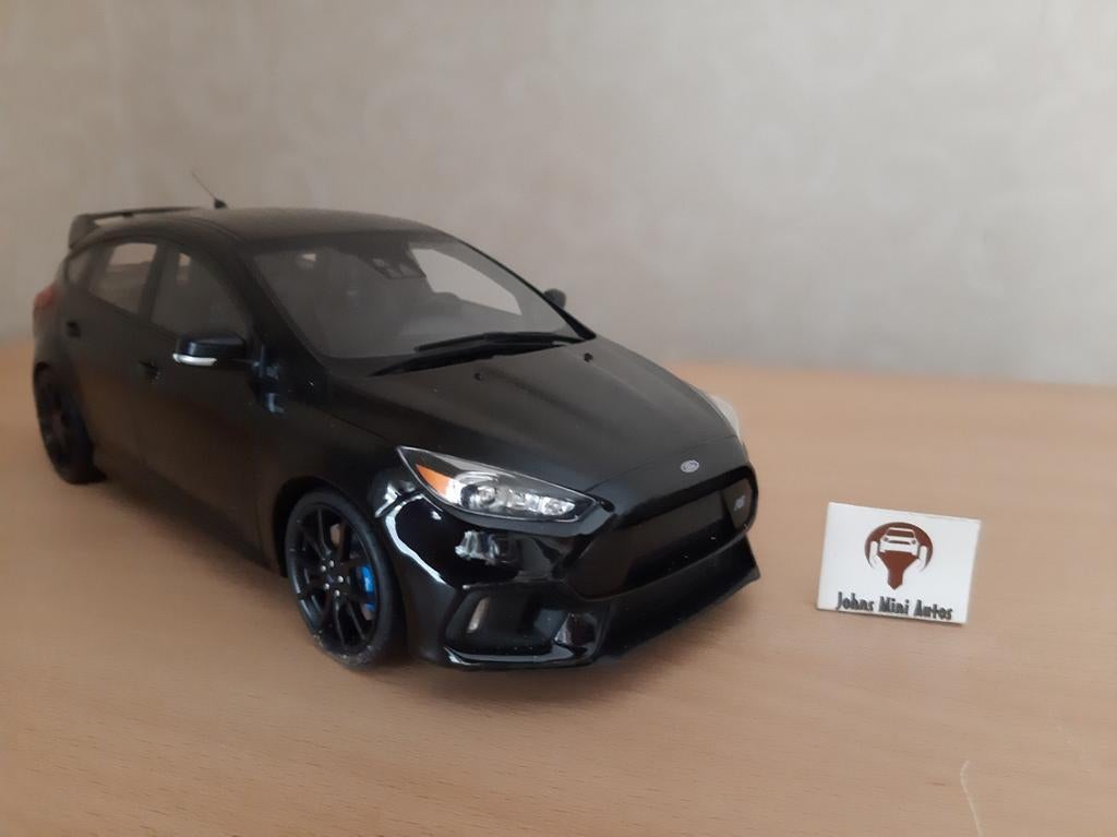 Ford Focus RS Mk.3 2017 in Shadow Black van Ottomobile 1:18, Hobby en Vrije tijd, Modelauto's | 1:18, OttOMobile, Auto, Nieuw