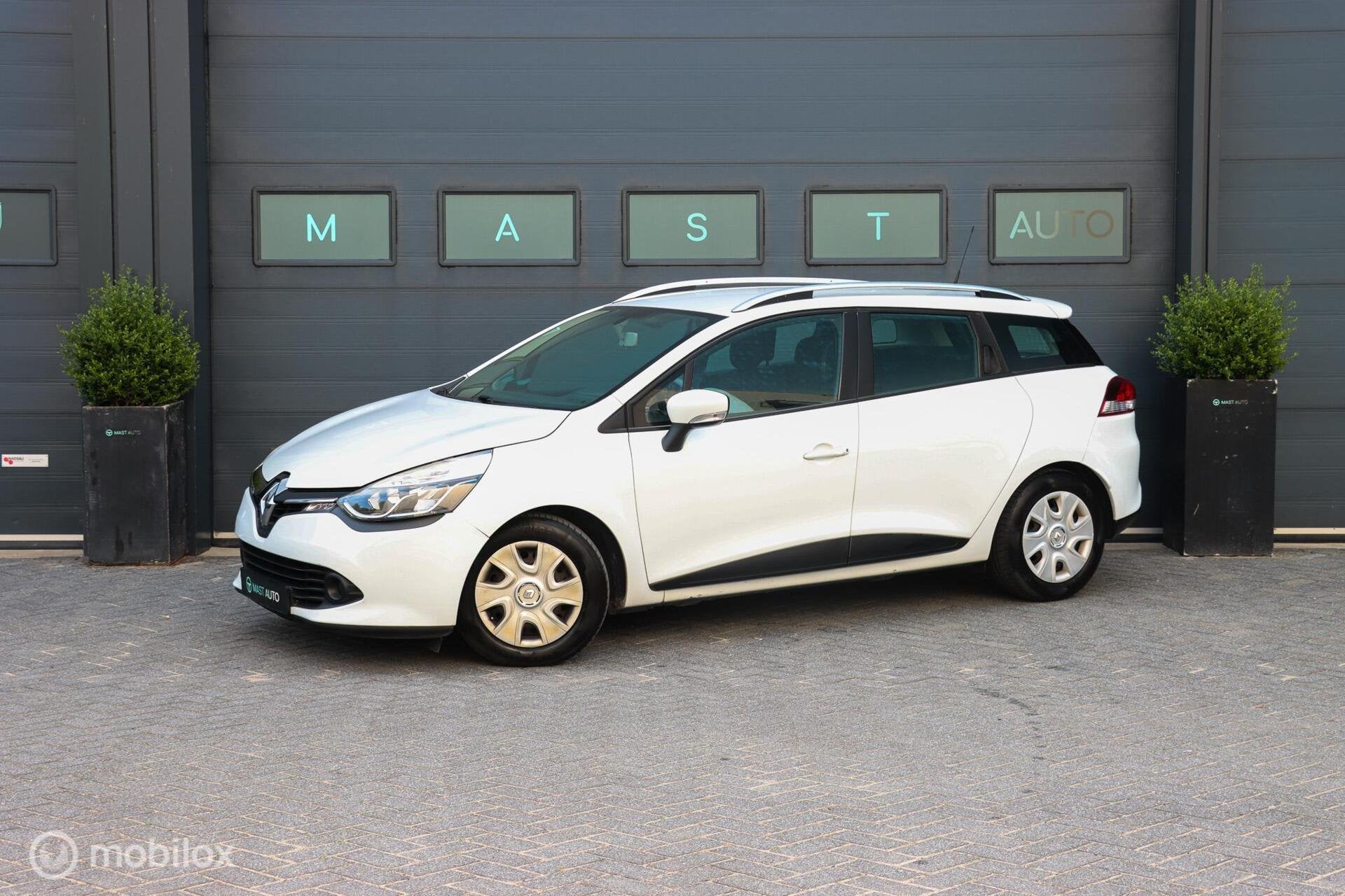 Renault Clio Estate 1.5 dCi ECO Expression|NAP|NAVI|CRUISE|A, Auto's, Voorwielaandrijving, Euro 5, Gebruikt, Zwart