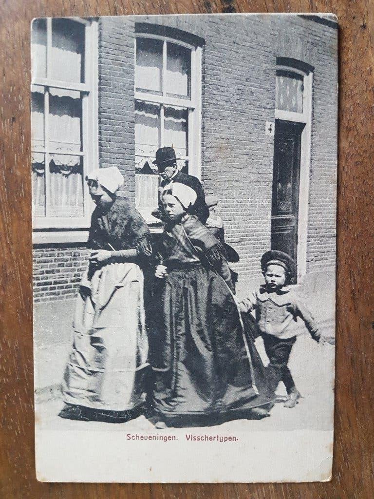 Ansichtkaart Scheveningen Visschertypen Klederdracht, Verzenden, Voor 1920, Ongelopen, Zuid-Holland