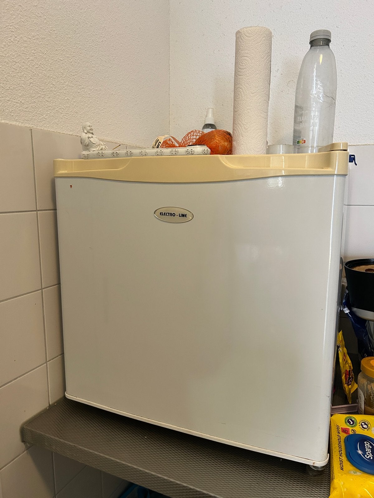 Compacte vriezer, Ophalen, Minder dan 75 liter, Zonder vriesvak, Gebruikt