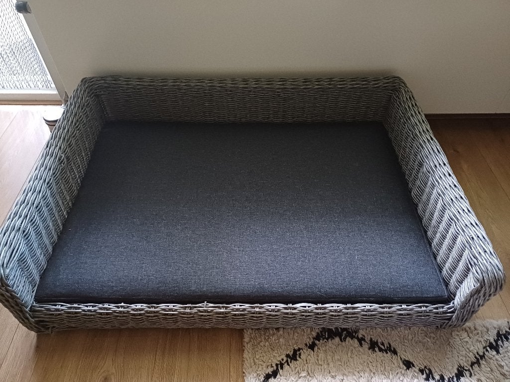 Hondenmand met kussen 110 x 80 cm, Dieren en Toebehoren, Hondenmanden, Ophalen, Gebruikt, Riet