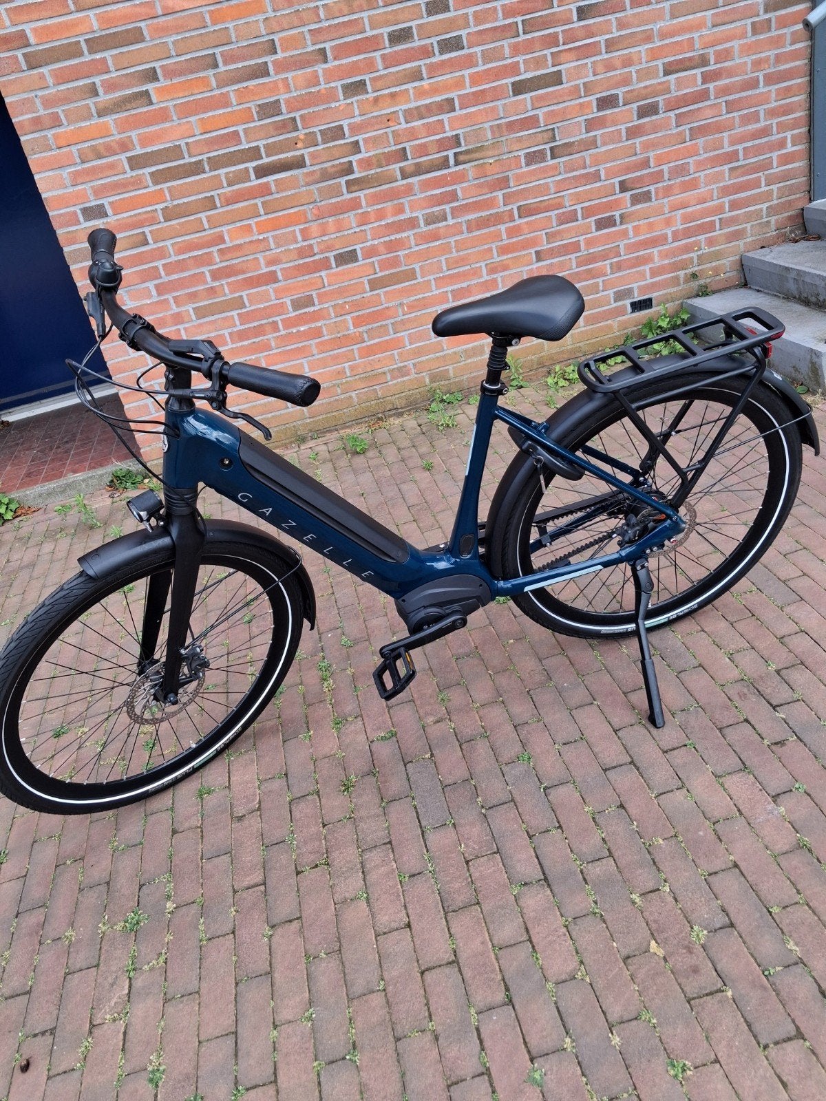 GAZELLE ULTIMATE C8 2023 BELT Riem BOSCH MOTOR met 2881km, Ophalen, Zo goed als nieuw, 51 tot 55 cm, 50 km per accu of meer