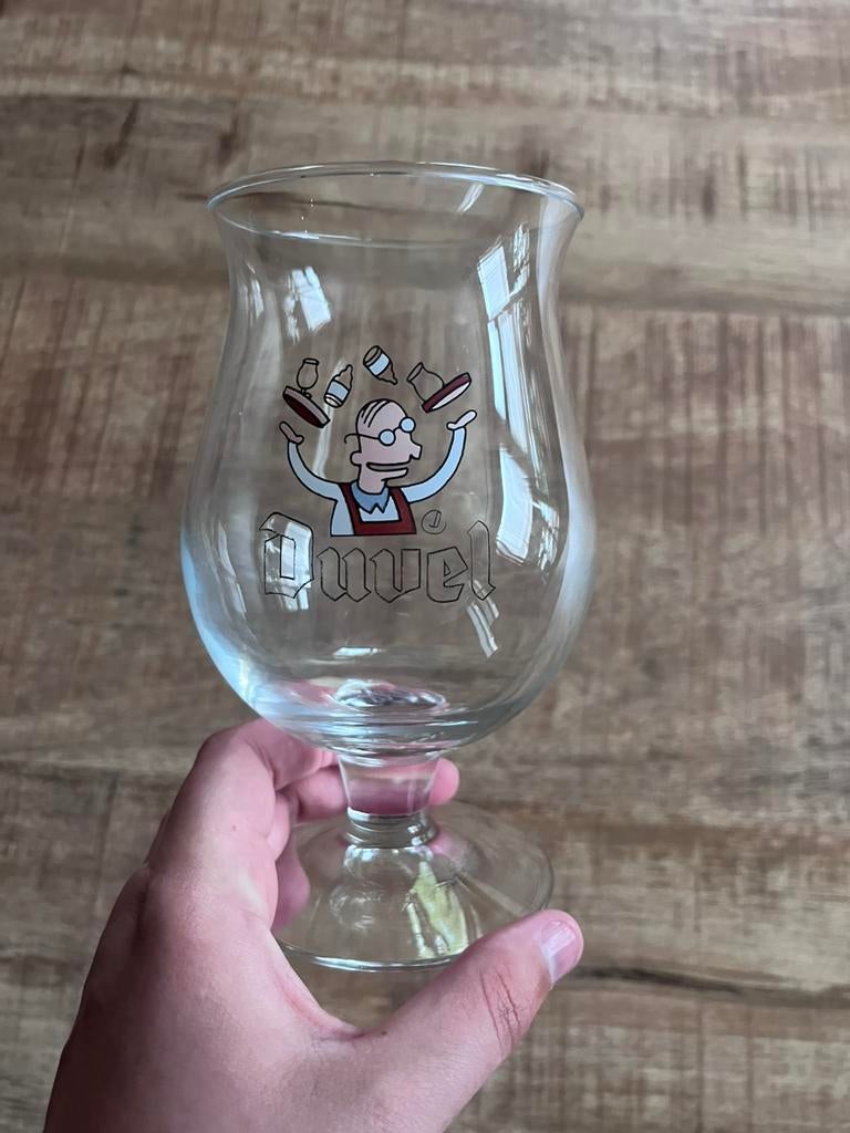 Duvelglas - jongelerende ober, Ophalen of Verzenden, Zo goed als nieuw, Glas of Glazen, Overige merken