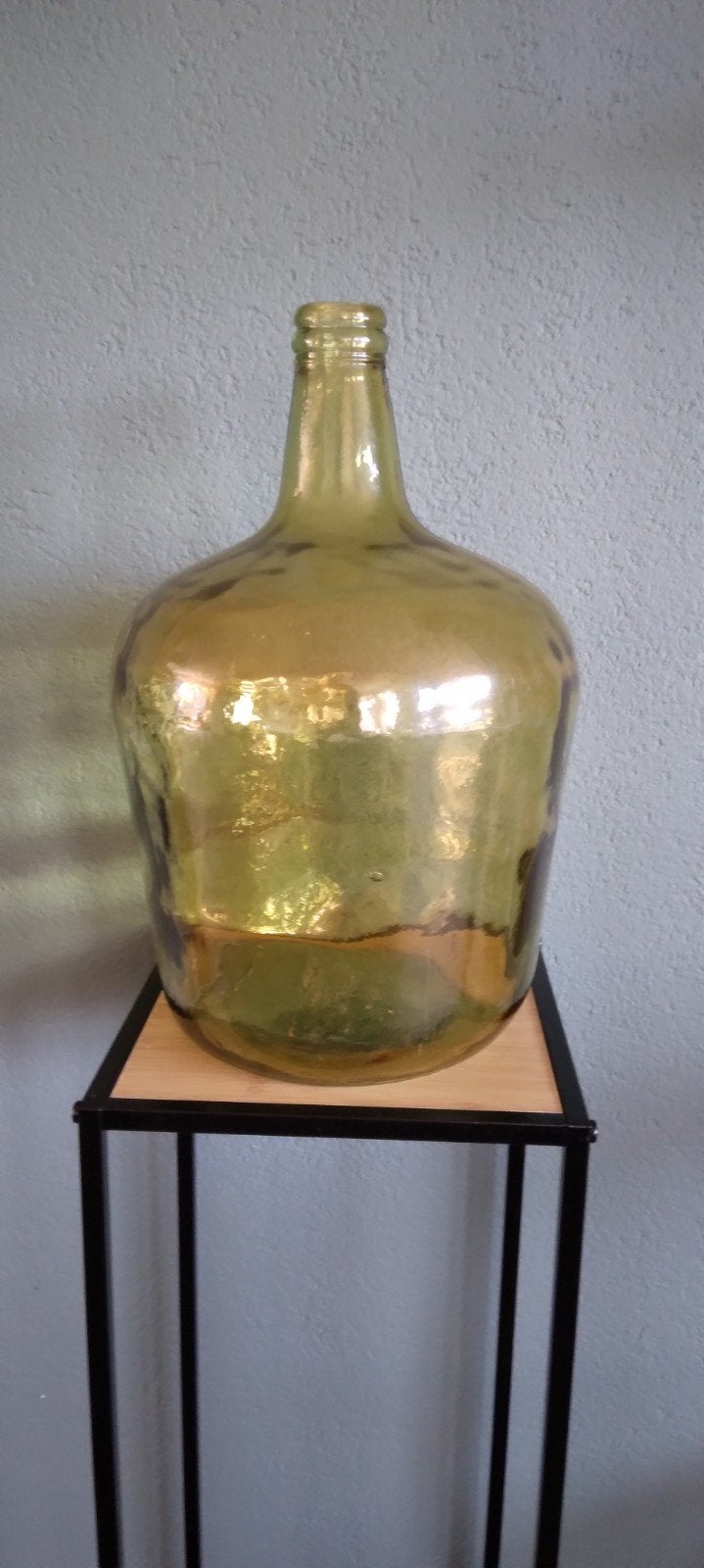 Grote glazen fles / vaas, okergeel, 31 cm hoog, Ophalen
