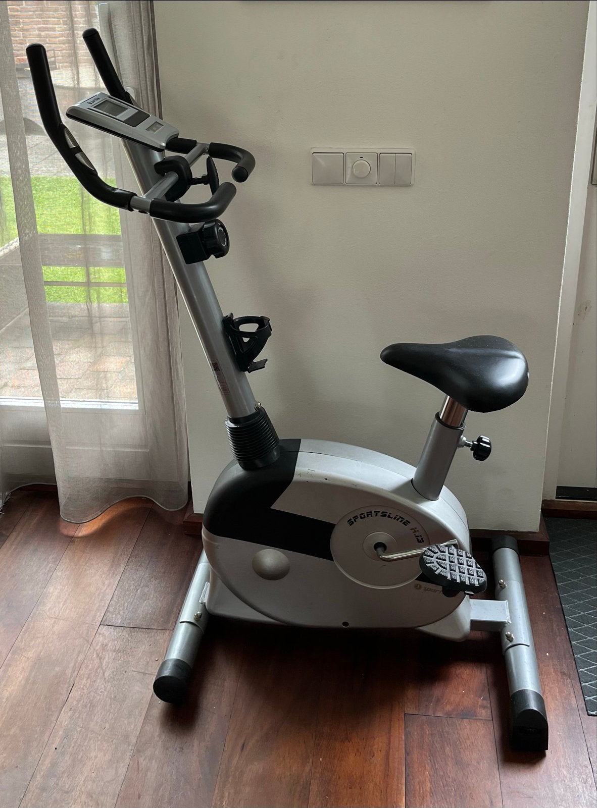 Hometrainer Sportline Plus - Ideaal voor thuisworkouts, Ophalen, Gebruikt, Metaal, Benen