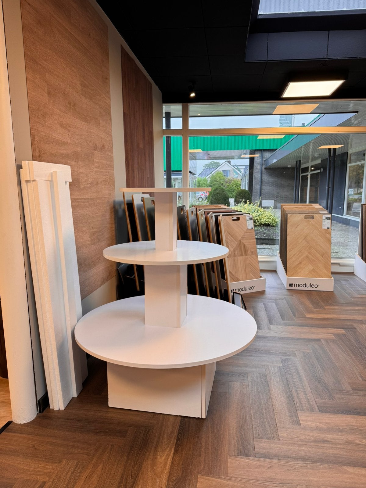 Presentatie tafel, Huis en Inrichting, Ophalen, Zo goed als nieuw