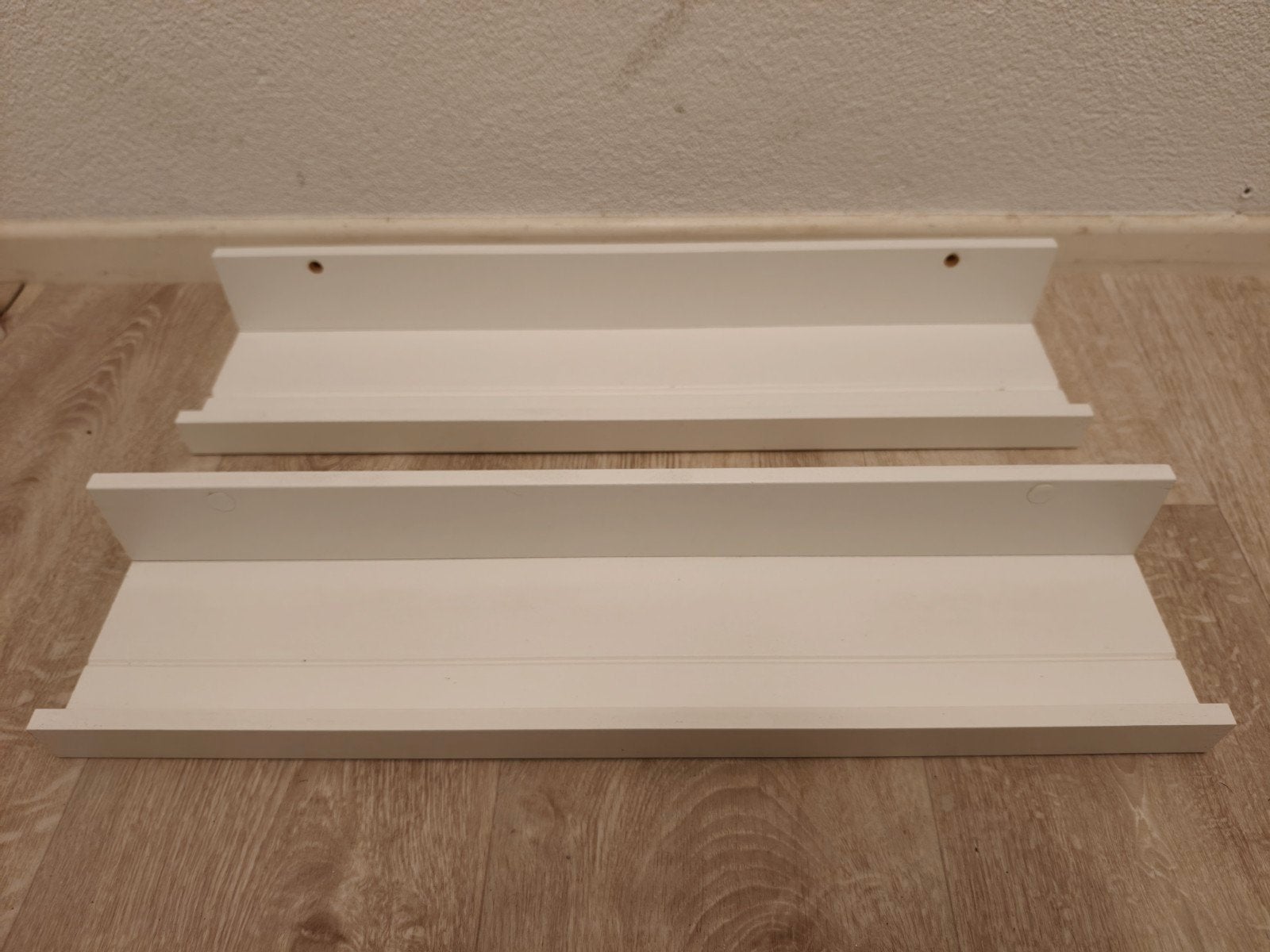 2x IKEA Mosslanda schilderijplank wit 55 cm, Ophalen of Verzenden