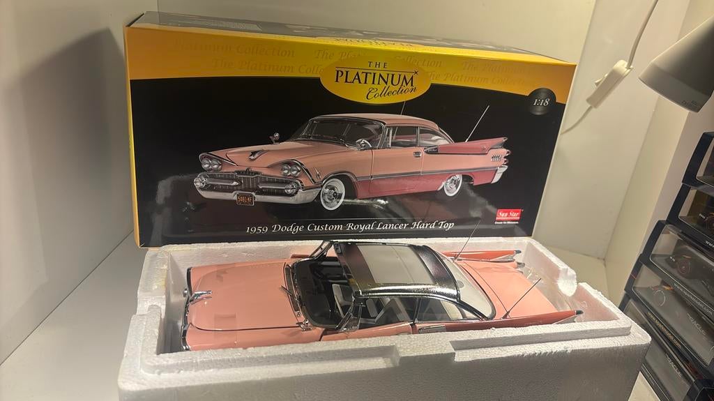 Dodge custum royal lancer hard top 1959 schade sun star 1.18, Ophalen of Verzenden, Sun Star, A, A