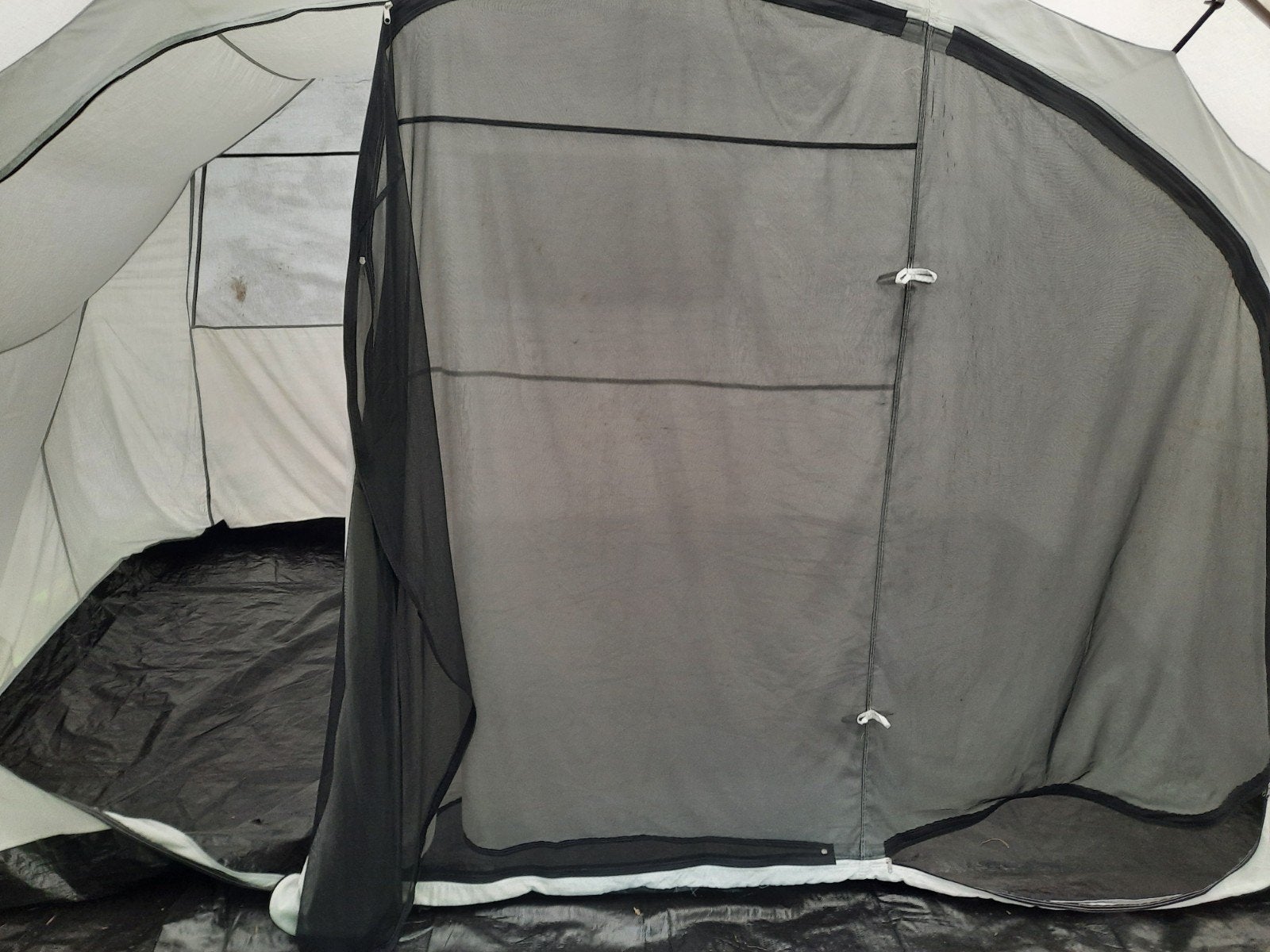 Ruime tunneltent voor 4-5 personen - Ideaal voor kamperen, Ophalen of Verzenden, Gebruikt