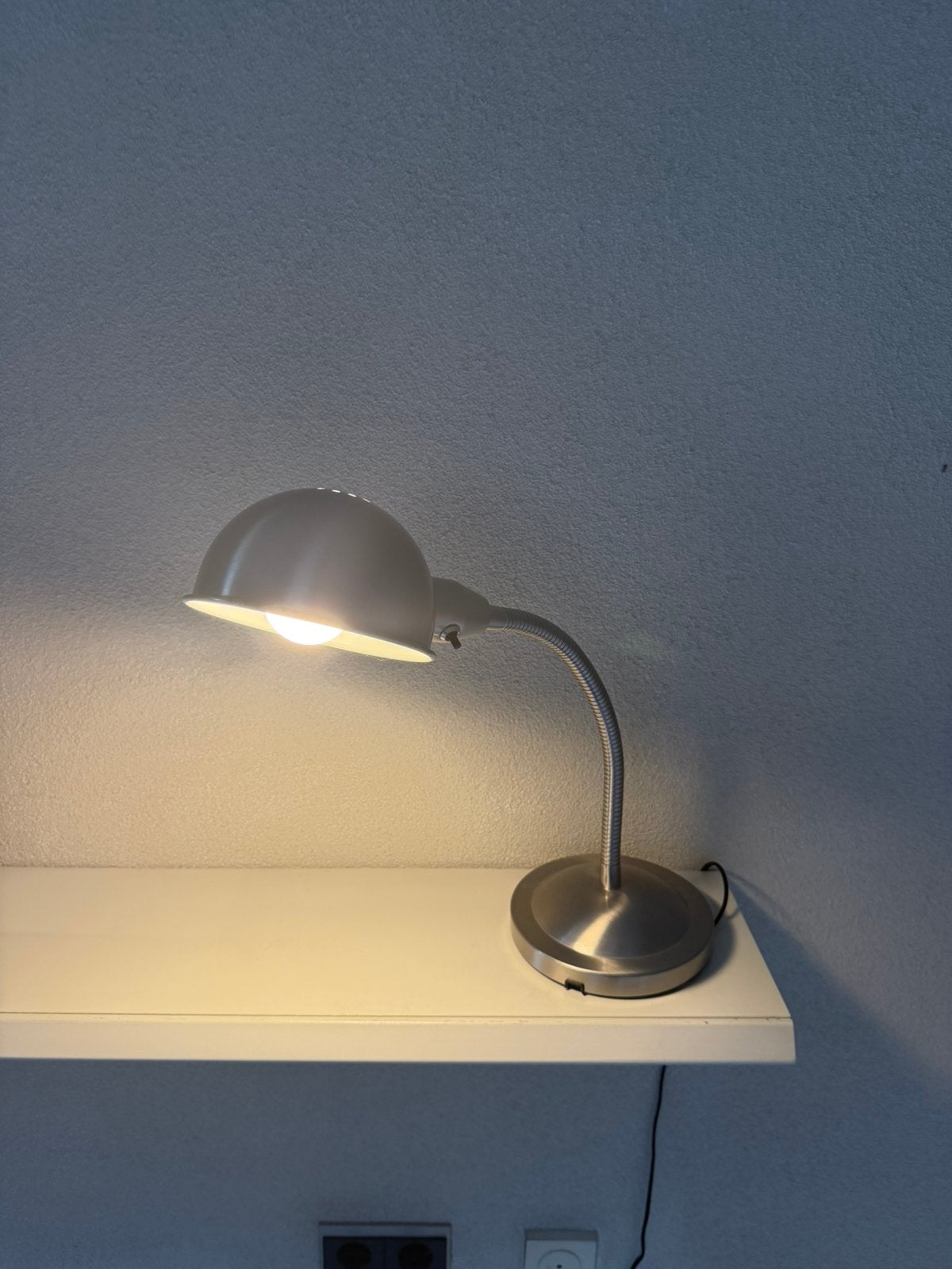 2 tafellampen IKEA, Huis en Inrichting, Lampen | Tafellampen, Ophalen, Zo goed als nieuw, Metaal, Minder dan 50 cm