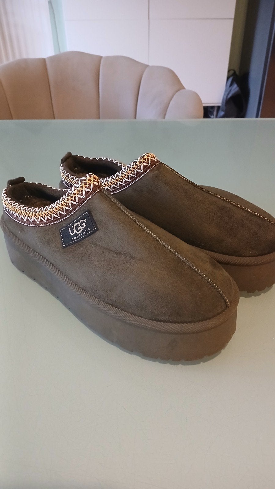 Ugg Tasman pantoffels - nieuw, Nieuw, Ophalen of Verzenden, Pantoffels of Sloffen, Groen