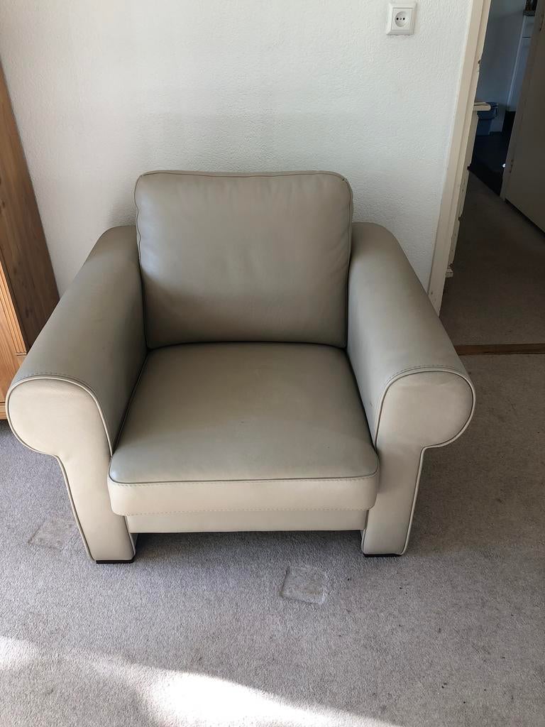 Beige leren fauteuil. Als nieuw !, Ophalen, 100 tot 125 cm, Leer, 75 tot 100 cm