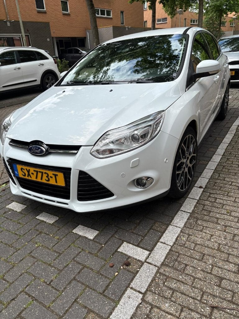 Ford Focus 1.0 EcoBoost Titanium ST – Xenon / Climate / PDC, Auto's, Ford, Particulier, Focus, ABS, Airbags, Airconditioning, Automatische klimaatregeling