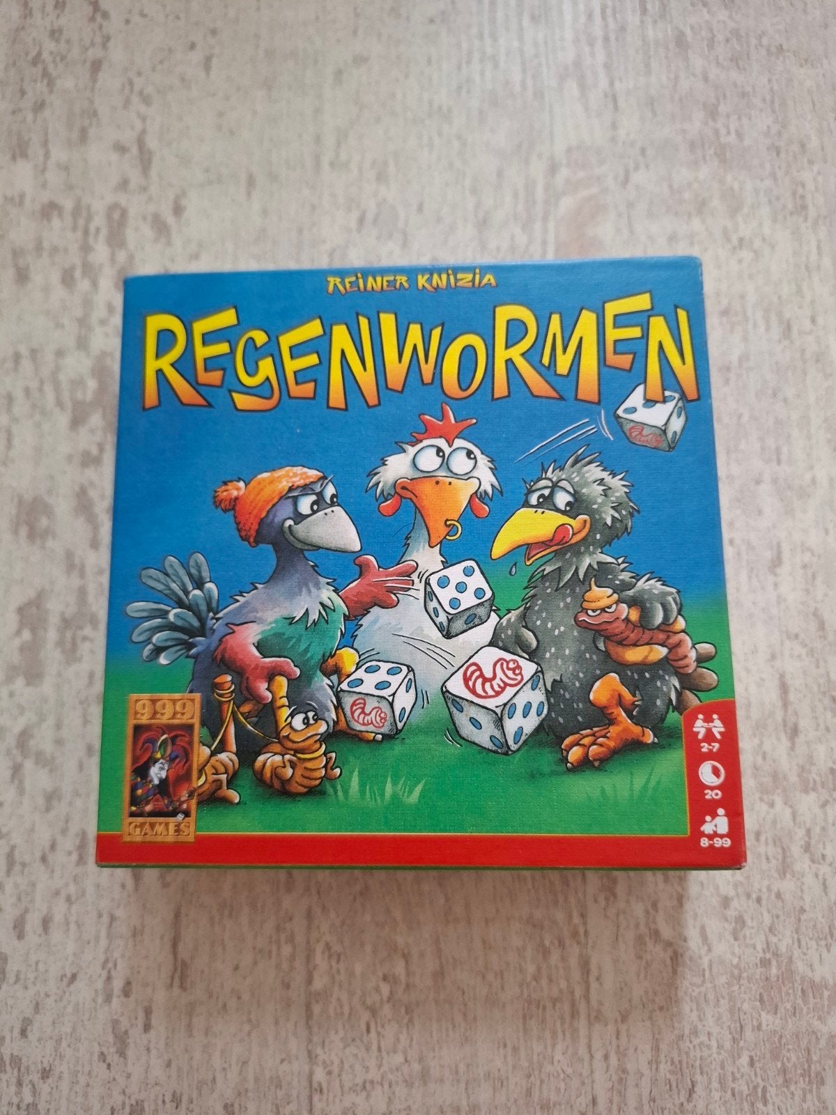 Leuk spel regenwormen als nieuw 999 games, Vijf spelers of meer, Ophalen of Verzenden, Zo goed als nieuw