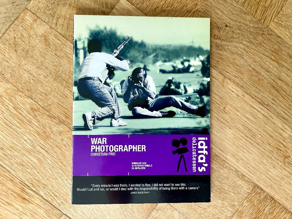 Idfa: War Photographer op DVD (krasvrij, met NL), Cd's en Dvd's, Vanaf 12 jaar, Ophalen of Verzenden, Zo goed als nieuw, Oorlog of Misdaad