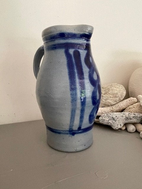 Vintage Keulse schenkkan Blauw strepen. Zoutglazuur gresklei, Antiek en Kunst, Ophalen