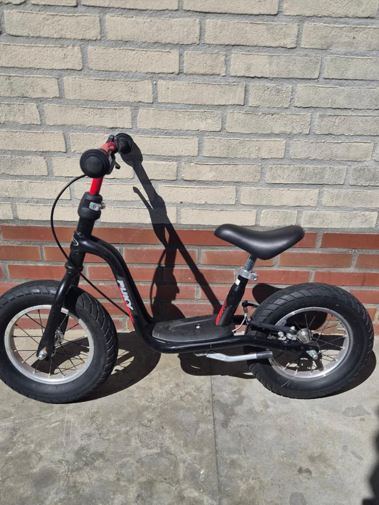 Puky loopfiets zwart met rood, Ophalen, Gebruikt, Loopfiets
