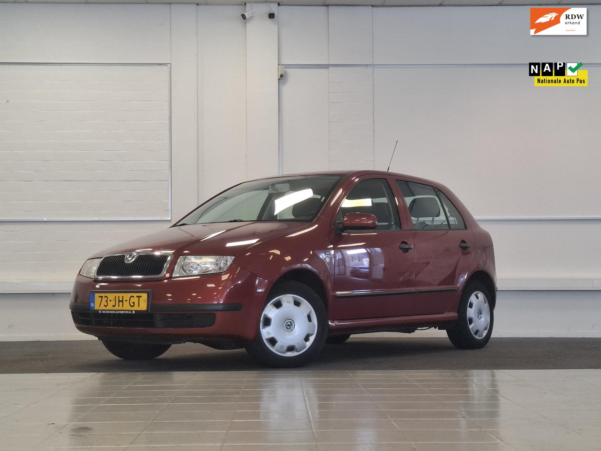 Skoda Fabia 1.4i 16V Comfort 2e Eigenaar Nieuwe APK Garantie, Auto's, Voorwielaandrijving, Gebruikt, Bedrijf, Handgeschakeld