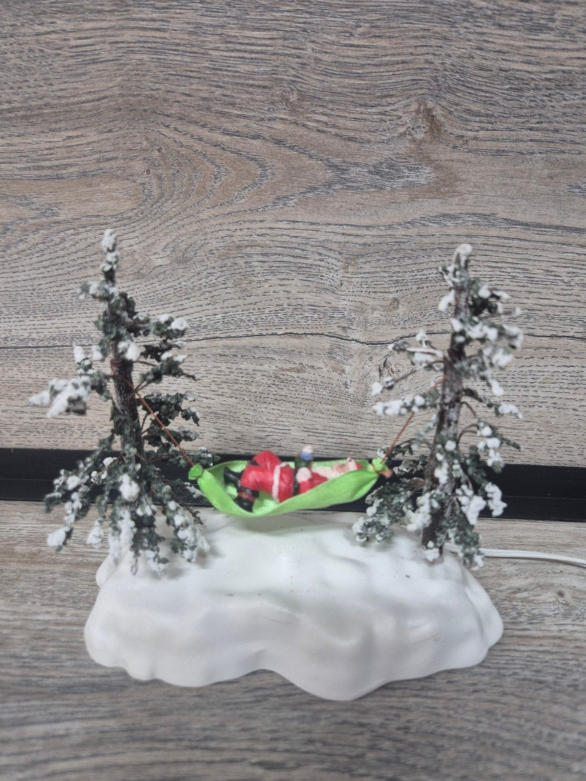 lemax zwinging santa bewegend kerstdorp kersthuisjes, Diversen, Ophalen of Verzenden, Zo goed als nieuw