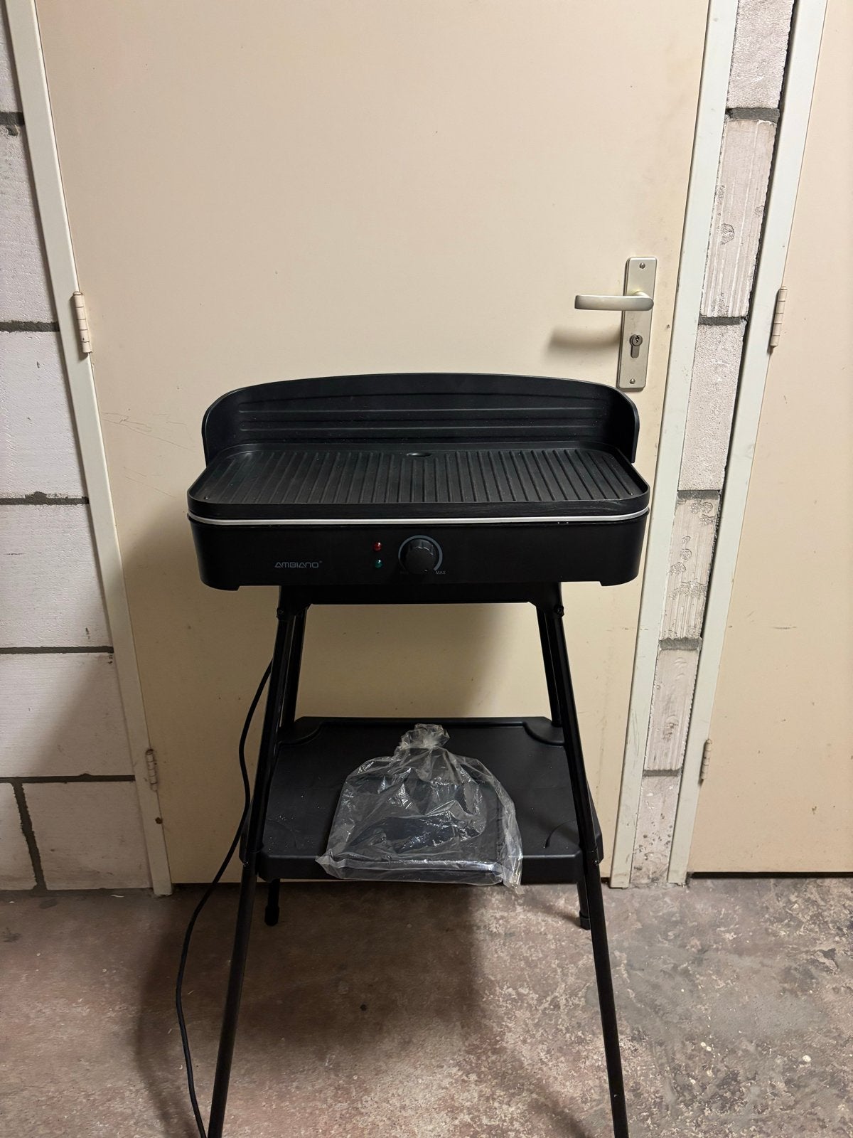 Ambiano Elektrische BBQ met standaard - Zo goed als nieuw, Ophalen of Verzenden, Zo goed als nieuw