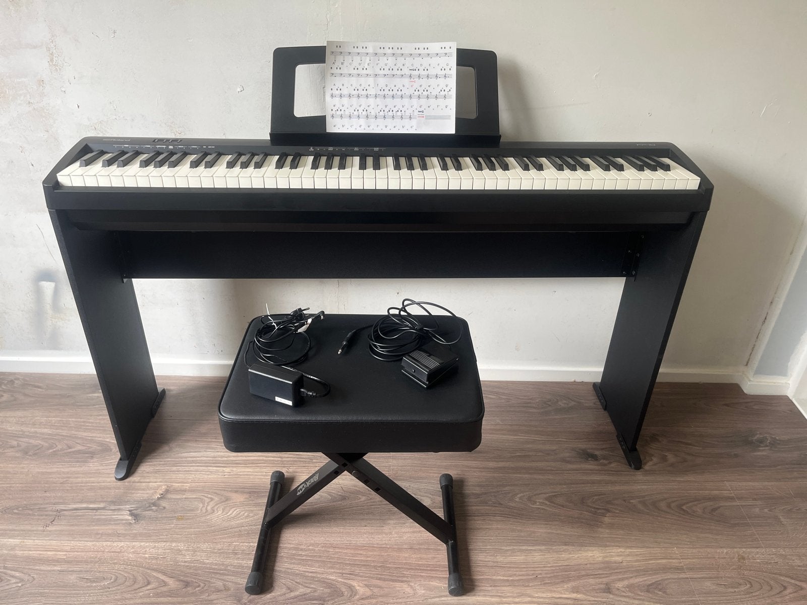 Roland FP-10 Digitale Piano - Zo goed als nieuw, Zwart, Digitaal, Ophalen of Verzenden, Zo goed als nieuw