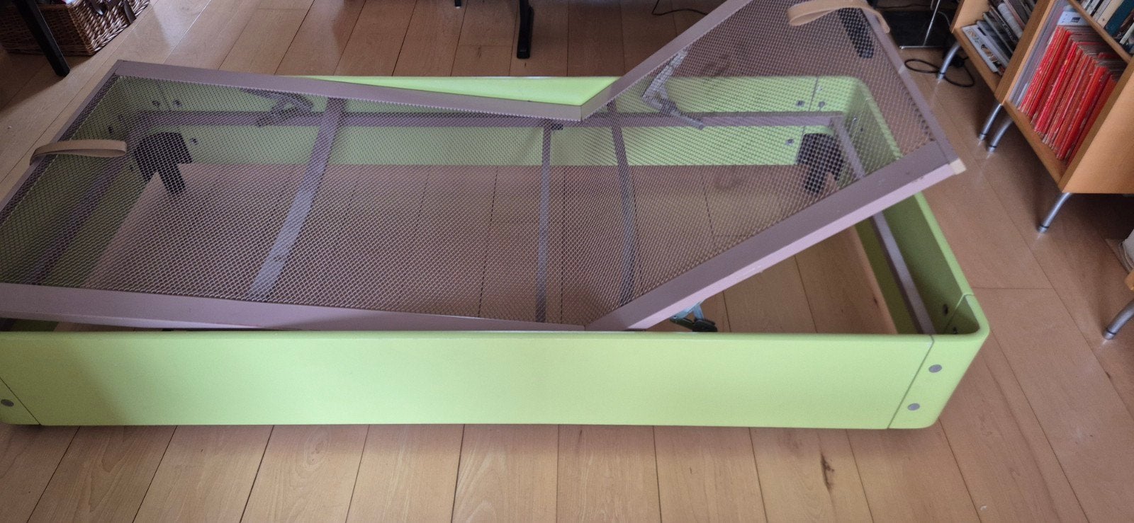 Bed Auping auronde 90x200 met tafel en verstelbaar spiraal, Ophalen of Verzenden