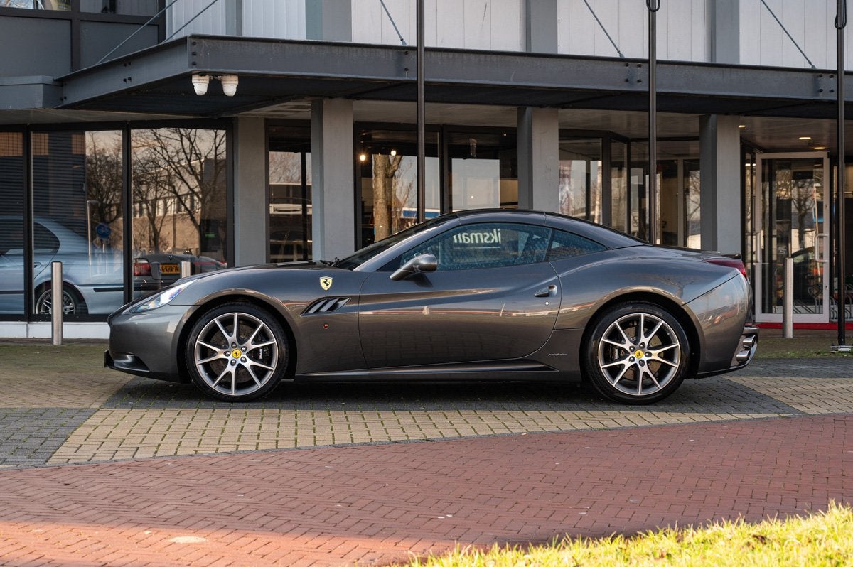 Ferrari California 4.3 V8 (bj 2009, automaat), Auto's, Ferrari, Automaat, 8 cilinders, Overige kleuren, 4 stoelen