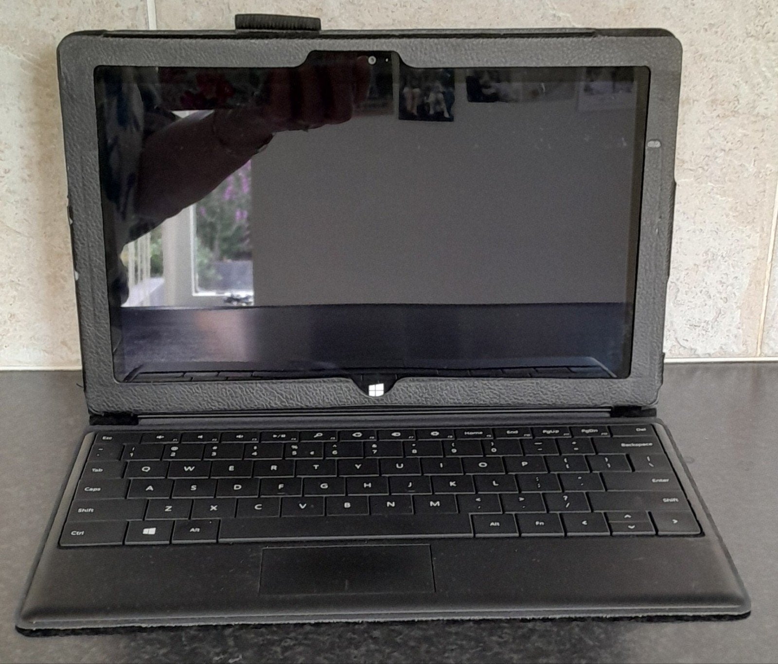 Microsoft Surface RT Tablet met Toetsenbord en Oplader, 10 inch, 32 GB, Ophalen of Verzenden, Surface RT