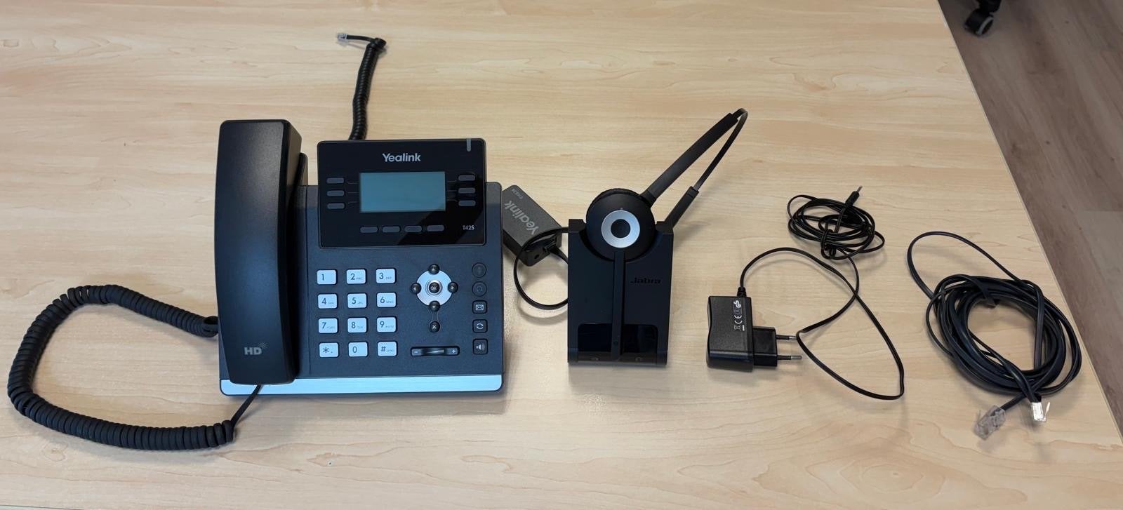 Yealink kantoor telefoon met headset en accessoires, Ophalen of Verzenden, Gebruikt, 1 handset