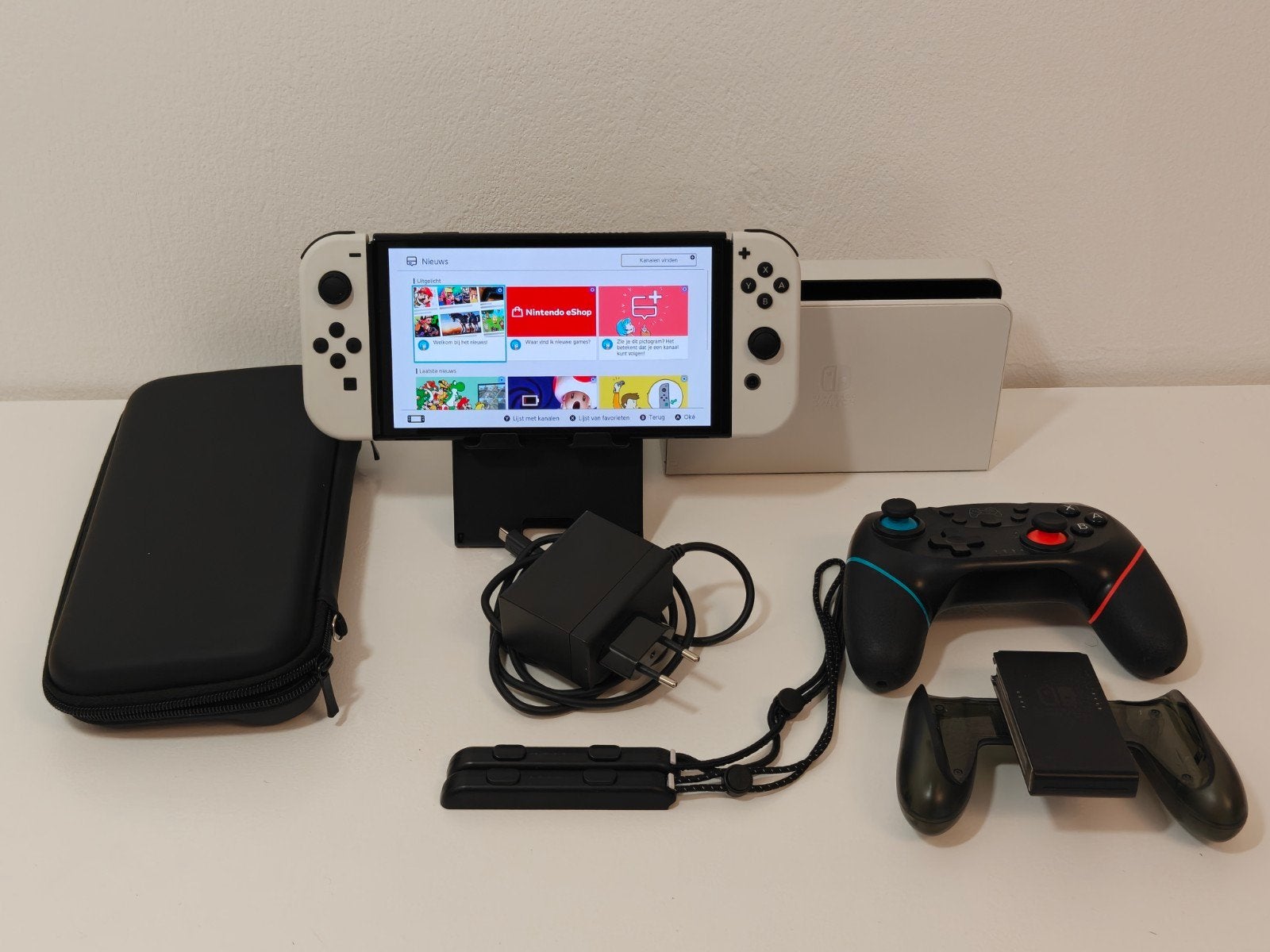 Nintendo Switch OLED Wit, Nintendo, 1 speler, Nintendo of Europe GmbH, Herriotstrasse 4, 60528 Frankfurt am Main, Duitsland, Zo goed als nieuw