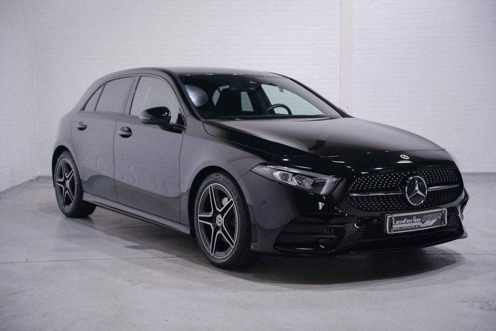 Mercedes-Benz A-klasse 180 Business Solution AMG Navi Camera, 136 pk, Gebruikt, 4 cilinders, Leder en Stof