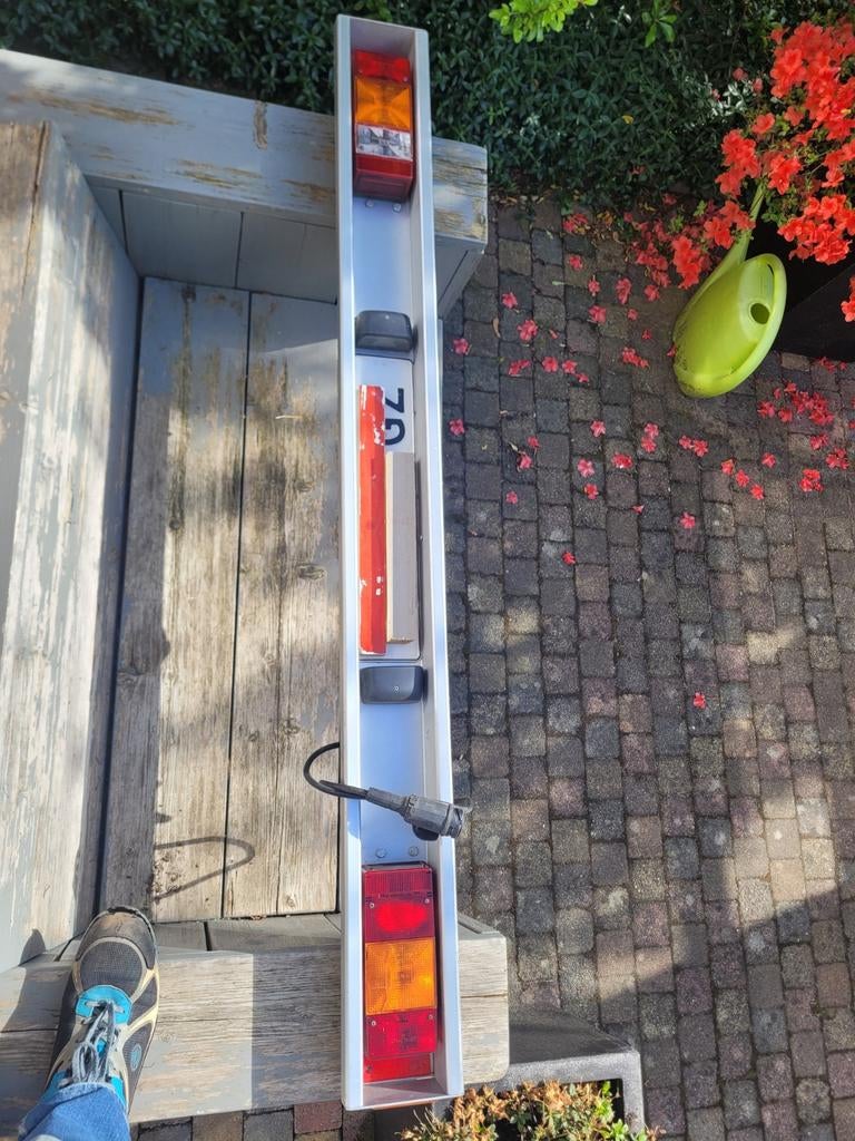 Verlichtingbalk voor camper met fietsendrager, Ophalen, Gebruikt