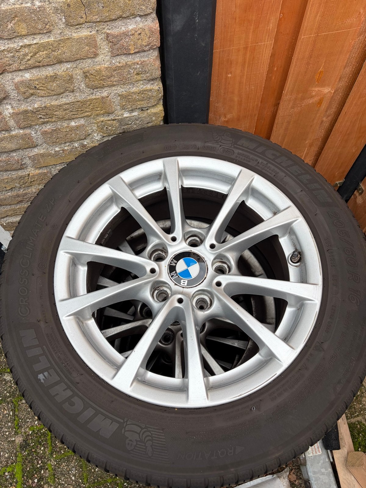 BMW 16 inch velgen met Michelin CrossClimate All Season band, Auto-onderdelen, Gebruikt, 16 inch, Banden en Velgen, All Season