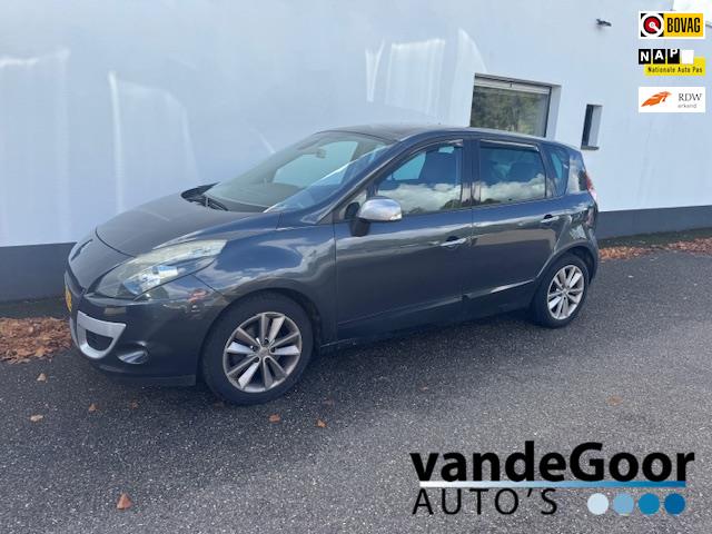 Renault Scénic 1.6 dCi Parisiènne, '12, navi, pano, trekha, Voorwielaandrijving, Euro 5, Stof, Gebruikt