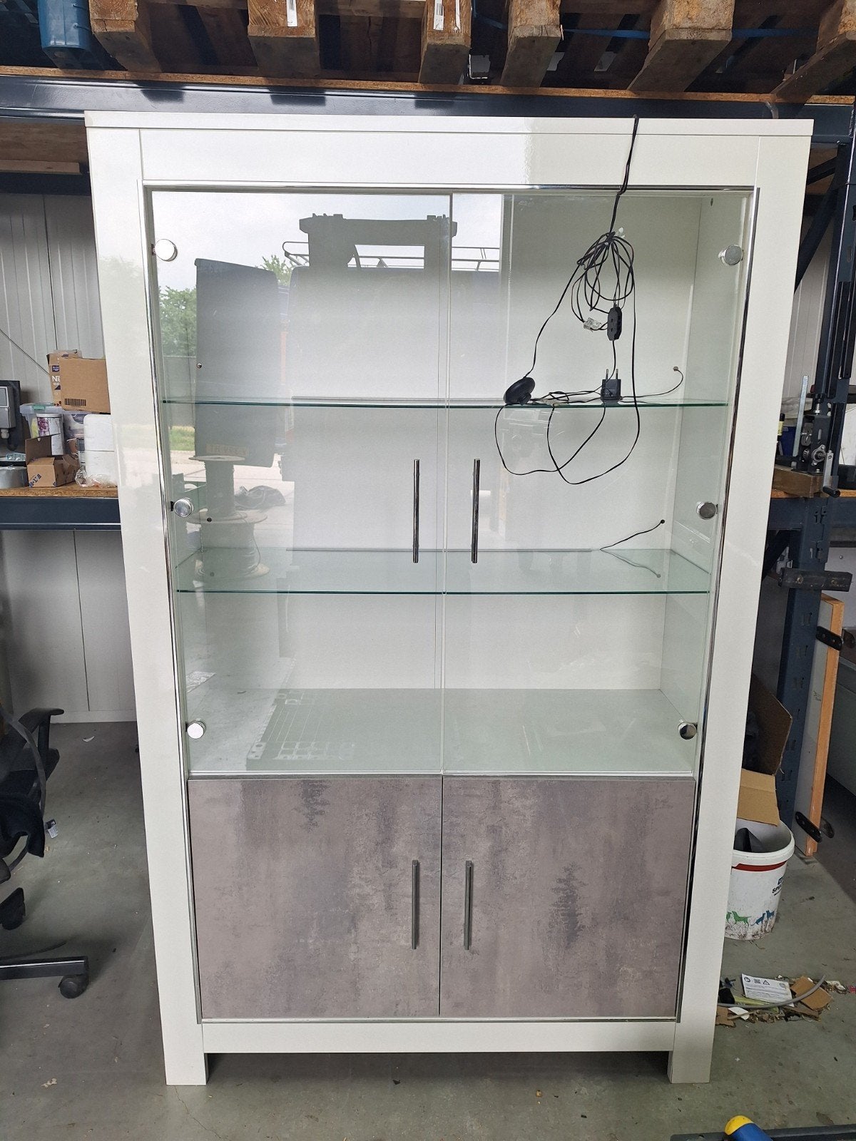 Mooie vitrine kast met verlichting, Ophalen, Zo goed als nieuw, 25 tot 50 cm, 50 tot 100 cm