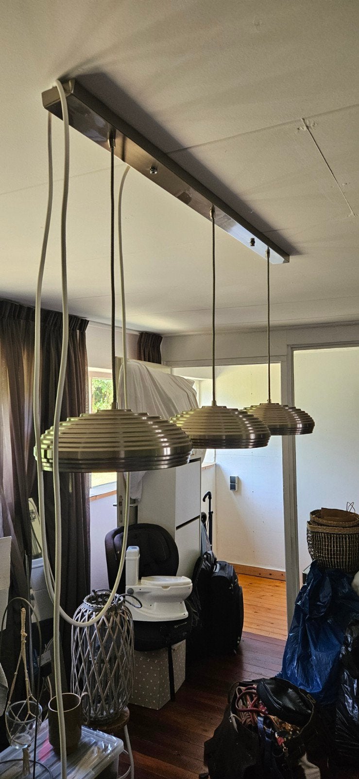 Hanglamp 3 lichtpunten, 3 rvs lampen kappen, Huis en Inrichting, Lampen | Hanglampen, Ophalen