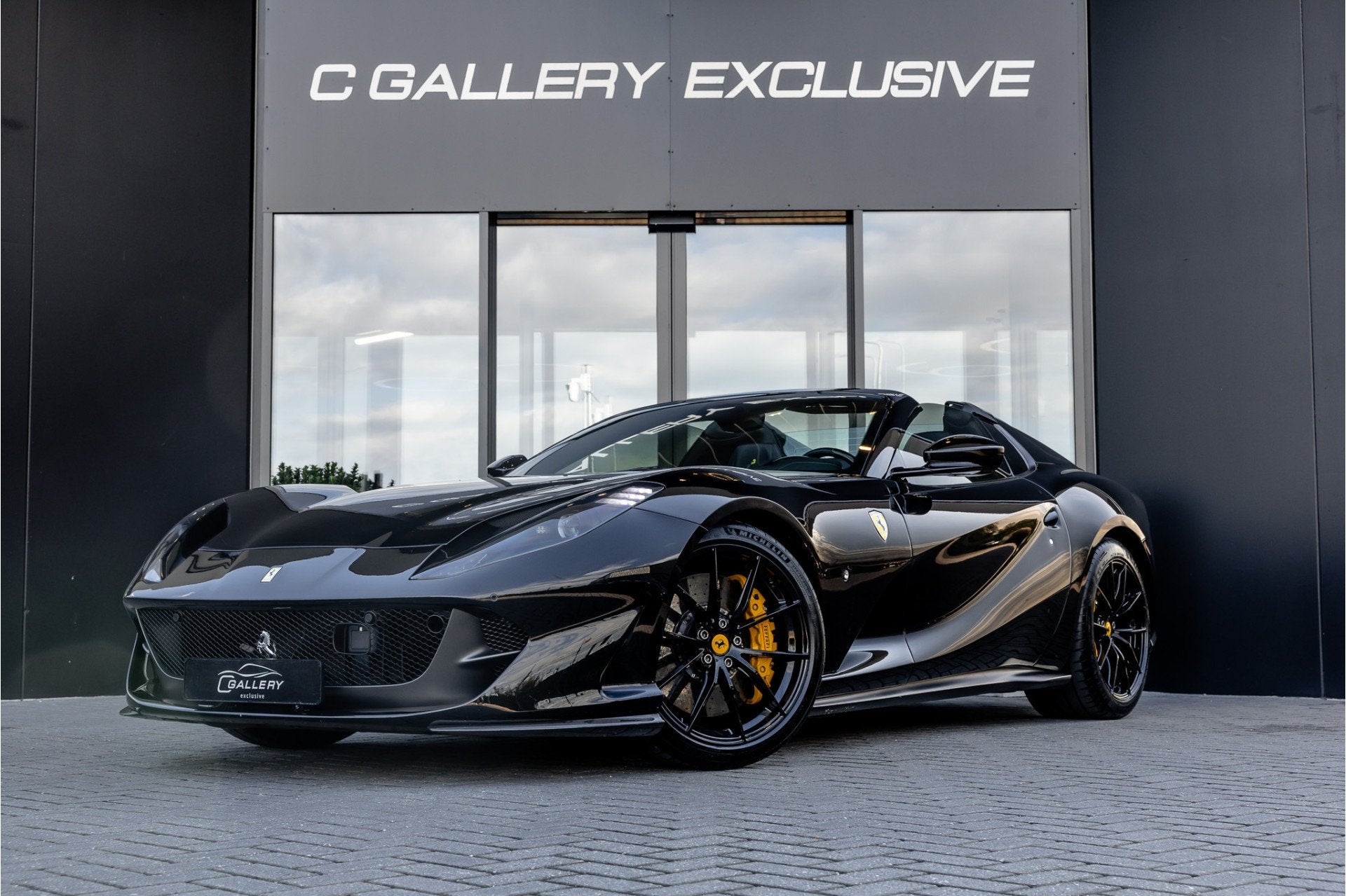 Ferrari 812 GTS 6.5 V12 HELE - Incl BTW | Nero Daytona | Lif, Automaat, Dealer onderhouden, Gebruikt, Zwart
