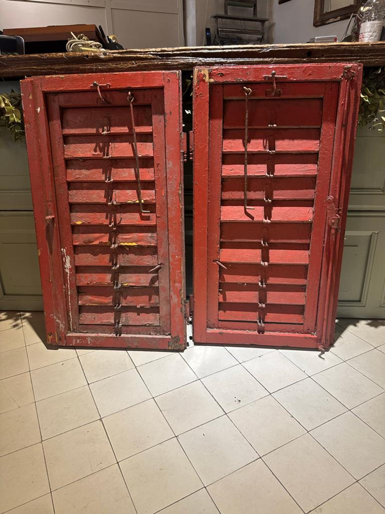 Antieke rode luiken - set van 2, Ophalen, Gebruikt, Minder dan 80 cm, -