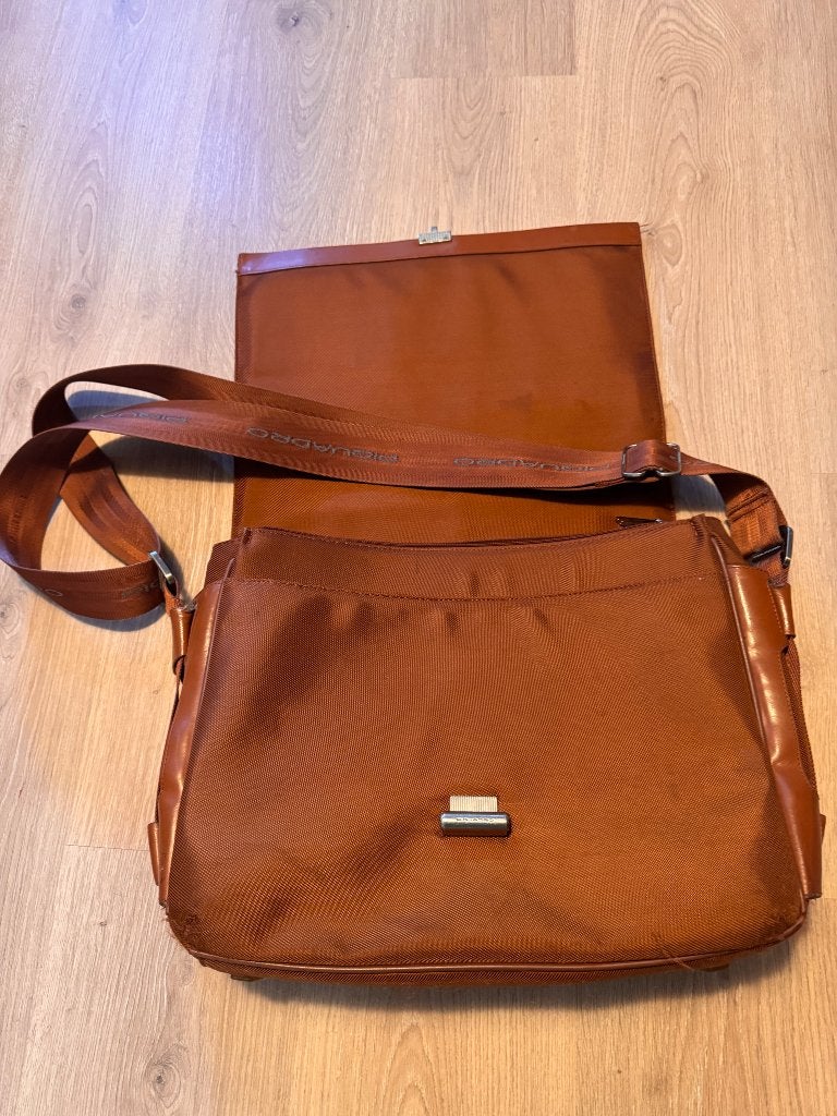 Piquadro Laptoptas, Computers en Software, Laptoptassen, Ophalen, Gebruikt, Bruin, Aktetas