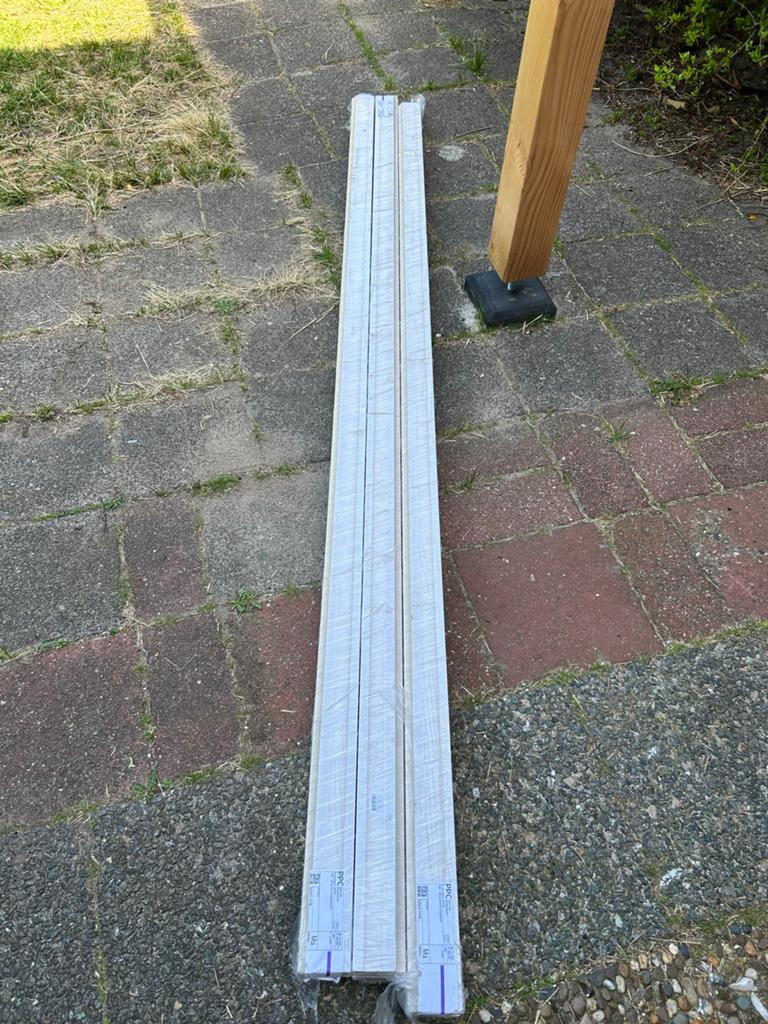 Nieuwe hoge MDF plinten 70x15 mm wit, Nieuw, Ophalen of Verzenden, Mdf, 250 cm of meer