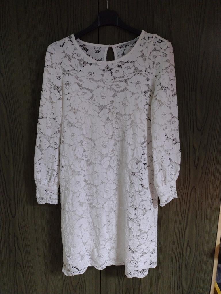 Witte kanten jurk met lange mouw en onderjurk, Wit, Ophalen of Verzenden, Zo goed als nieuw, Maat 34 (XS) of kleiner