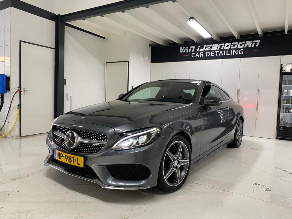 Mercedes-Benz C-Klasse 2.0 C200 Coupe Distronic Plus, Achterwielaandrijving, 1800 kg, Zwart, 4 cilinders