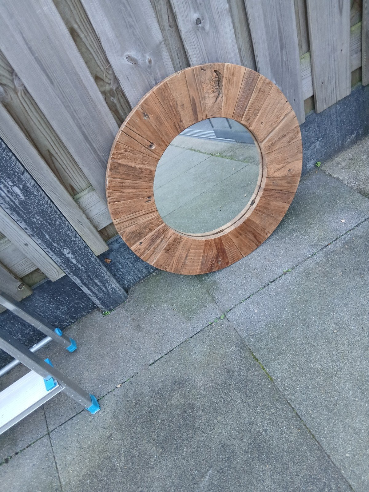 Ronde spiegel met houten lijst - Zo goed als nieuw, Huis en Inrichting, Ophalen, Rond, Zo goed als nieuw, Minder dan 100 cm