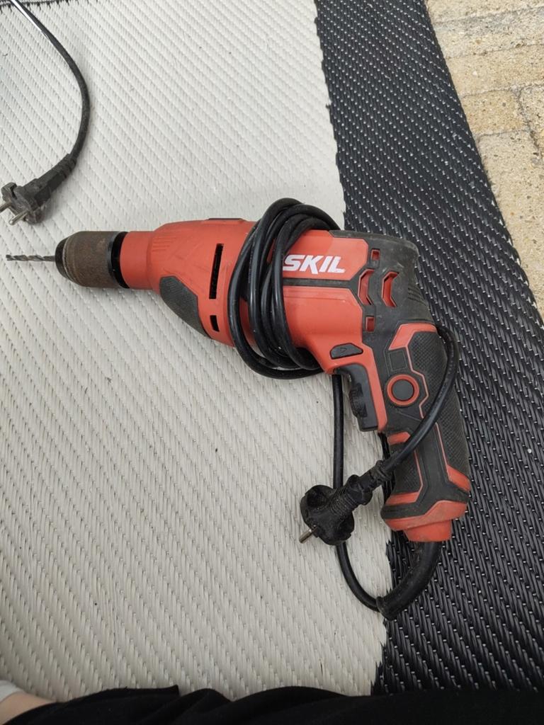 Skil Boormachine - Krachtig en Betrouwbaar, Ophalen, Gebruikt, 400 tot 600 watt, Boormachine