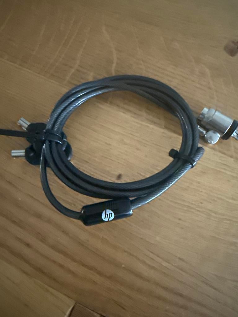 HP laptopslot met 2 sleutels, Computers en Software, Overige Computers en Software, Gebruikt, Ophalen of Verzenden