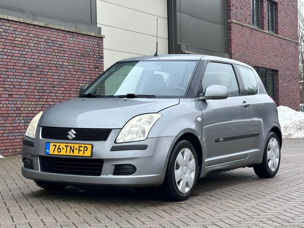 Suzuki Swift 1.5 GLS Navigatie*Airco*NAP*Elektrische ramen*2, Auto's, Suzuki, Voorwielaandrijving, Elektrische ramen, 15 km/l